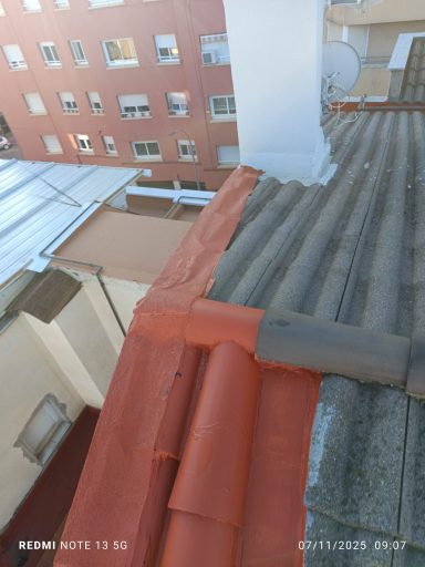 sellado de remate muro en resina